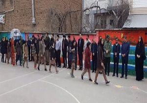 دانش آموزان مریوانی از یادمان‌های شهدا بازدید کردند