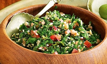 سالاد تبوله لبنانی را چگونه در منزل تهیه کنیم؟