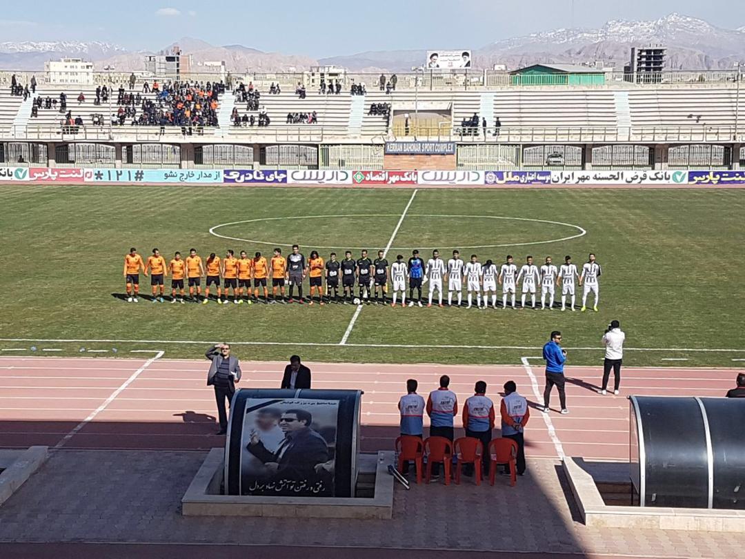 شکست سنگین قشقایی در کرمان
