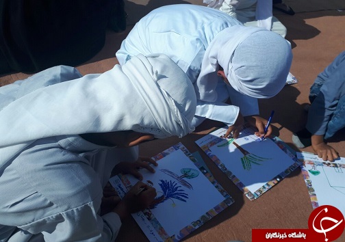 حضور کتابخانه&zwnj;های سیار کانون پرورش فکری کودکان و نوجوان خوزستان درمنیوحی