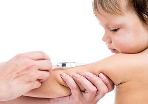 ۱۰ هزار کودک یزدی علیه فلج اطفال واکسینه می شوند