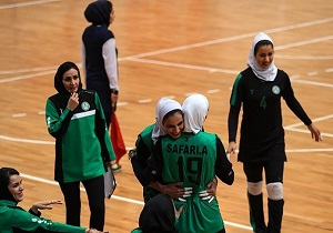 قهرمانی تیم والیبال بانوان ذوب‌آهن