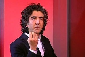&rlm;آمریکا ۱۵سال است ونزوئلا را شکنجه اقتصادی میکند همانطور که ۸۰میلیون ایرانی را بواسطه تحریم شکنجه اقتصادی میکند.