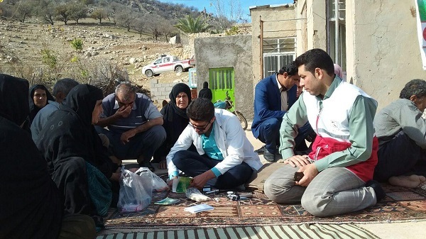 اعزام بیش از ۴۰۰ کاروان سلامت به مناطق محروم کشور به مناسبت ۴۰ سالگی انقلاب