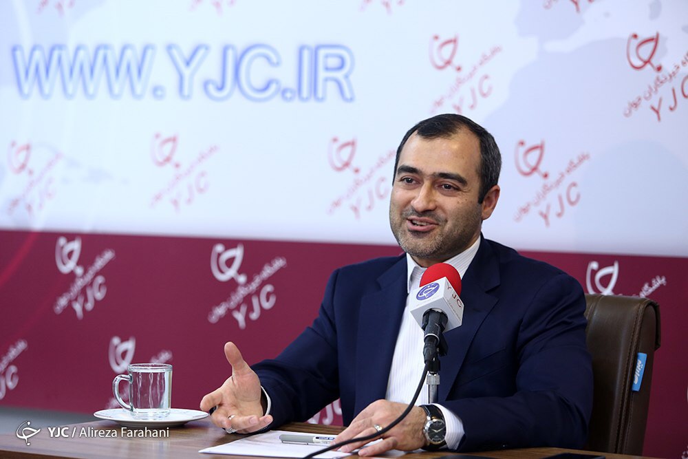 کار در هاروارد و کمبریج را رها کردند و به کشور بازگشتند/ مهاجرت معکوس هزار فارغ&zwnj;التحصیل از صد دانشگاه برتر جهان به داخل / رسانه&zwnj;های خارجی انگشت به دهان در برابر بازگشت جوانان ایرانی به کشور ماندند/ متخصصان توانمند ایرانی در حال بازگشت به کشور خود