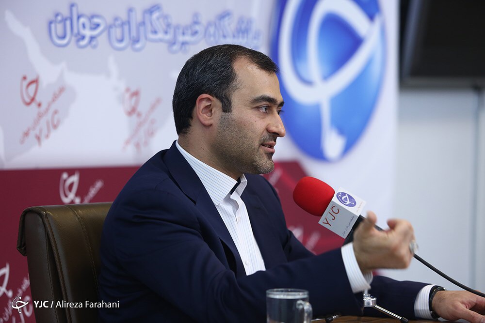 کار در هاروارد و کمبریج را رها کردند و به کشور بازگشتند/ مهاجرت معکوس هزار فارغ&zwnj;التحصیل از صد دانشگاه برتر جهان به داخل / رسانه&zwnj;های خارجی انگشت به دهان در برابر بازگشت جوانان ایرانی به کشور ماندند/ متخصصان توانمند ایرانی در حال بازگشت به کشور خود
