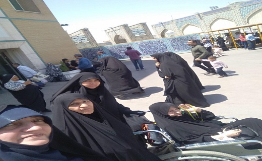 وقتی عشق اهل بیت (ع) در دل خانمی راننده می&zwnj;نشیند+ تصاویر