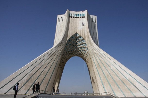 موسوی:با سینمای ورشکسته روبرو بودیم/انقلاب باعث شد، سینما دوباره شکل بگیرد