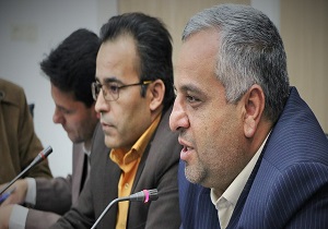 مسئولان برای رفع مشکلات اقتصادی مردم تلاش کنند
