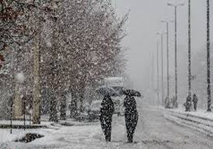 آغاز بارش برف و باران در همدان