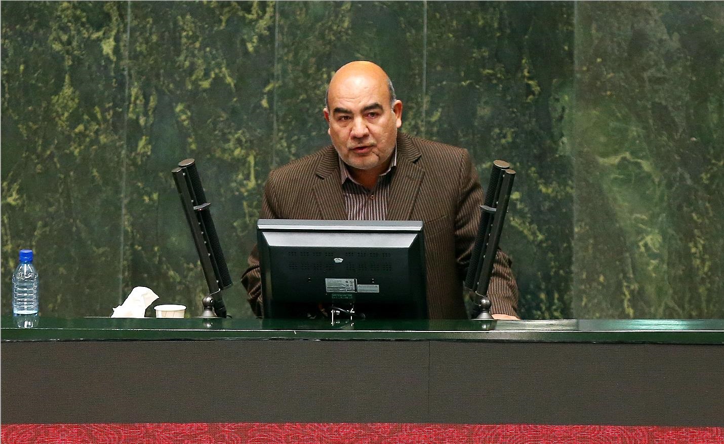 نباید با امضای یک قرارداد دست سلطه گران را وارد کشور کنیم/آینده پیمان اوراسیا مبهم است