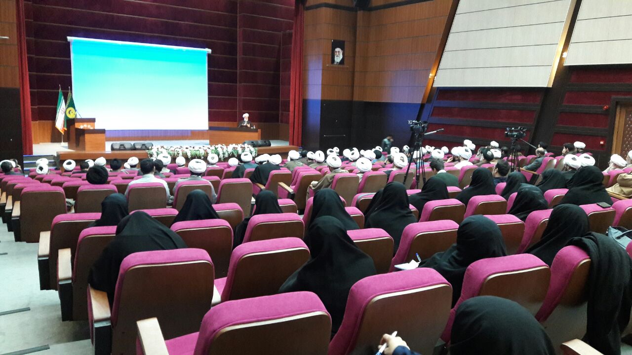 کارگاه آموزشی و توجیهی &laquo;چهل&zwnj;چراغ انقلاب اسلامی&raquo; برگزار شد