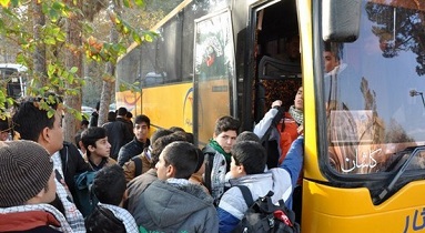 اعزام ۲۲۰دانش آموز آران و بیدگلی به مناطق عملیاتی جنوب