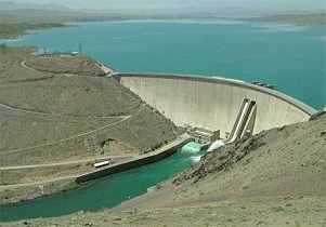 دریچه‌های سد زاینده‌ رود بازگشایی شد