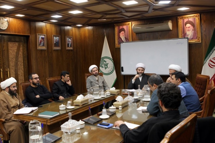 ابرقدرت‌ها در حال فروپاشی هستند