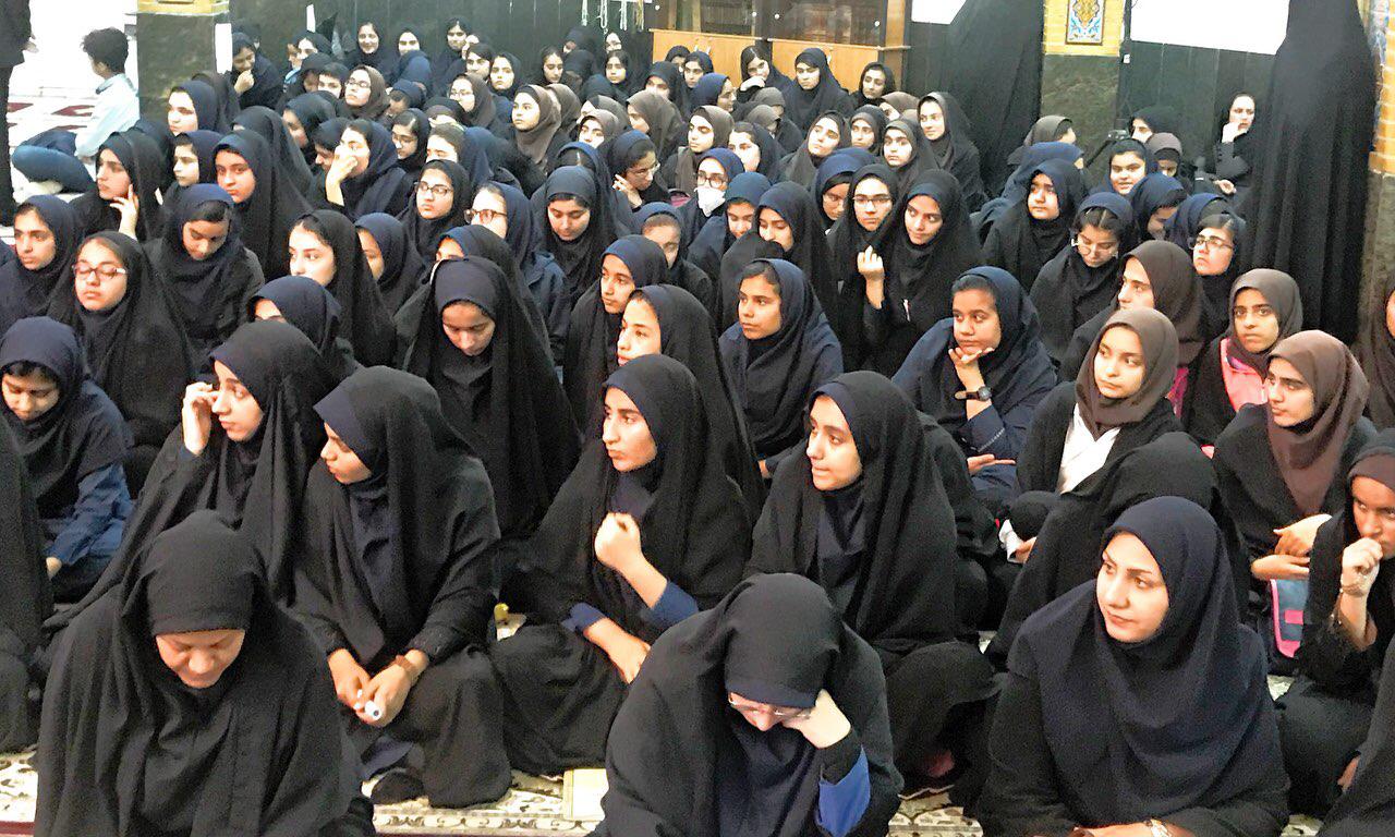 حضور کاروان قرآنی انقلاب در گلزار شهدای شهر بوشهر+تصاویر