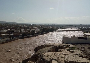 طغیان رودخانه "کشکان" در پلدختر + فیلم