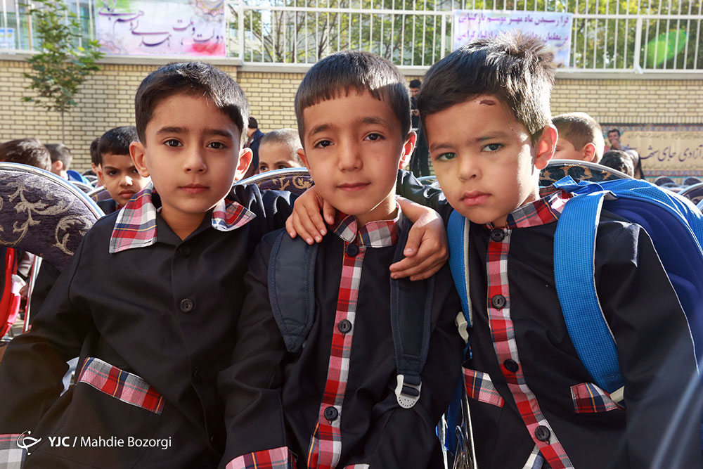 مرثیه&zwnj;ای غبار گرفته به نام حقوق دانش آموزی و جای خالی اجرا