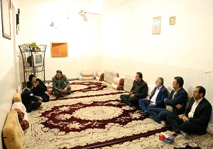 تقدیر از مادر شهید رحمانی در سالروز تکریم مادران شهدا