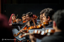 اجرای ارکستر سمفونیک حافظ در شیراز