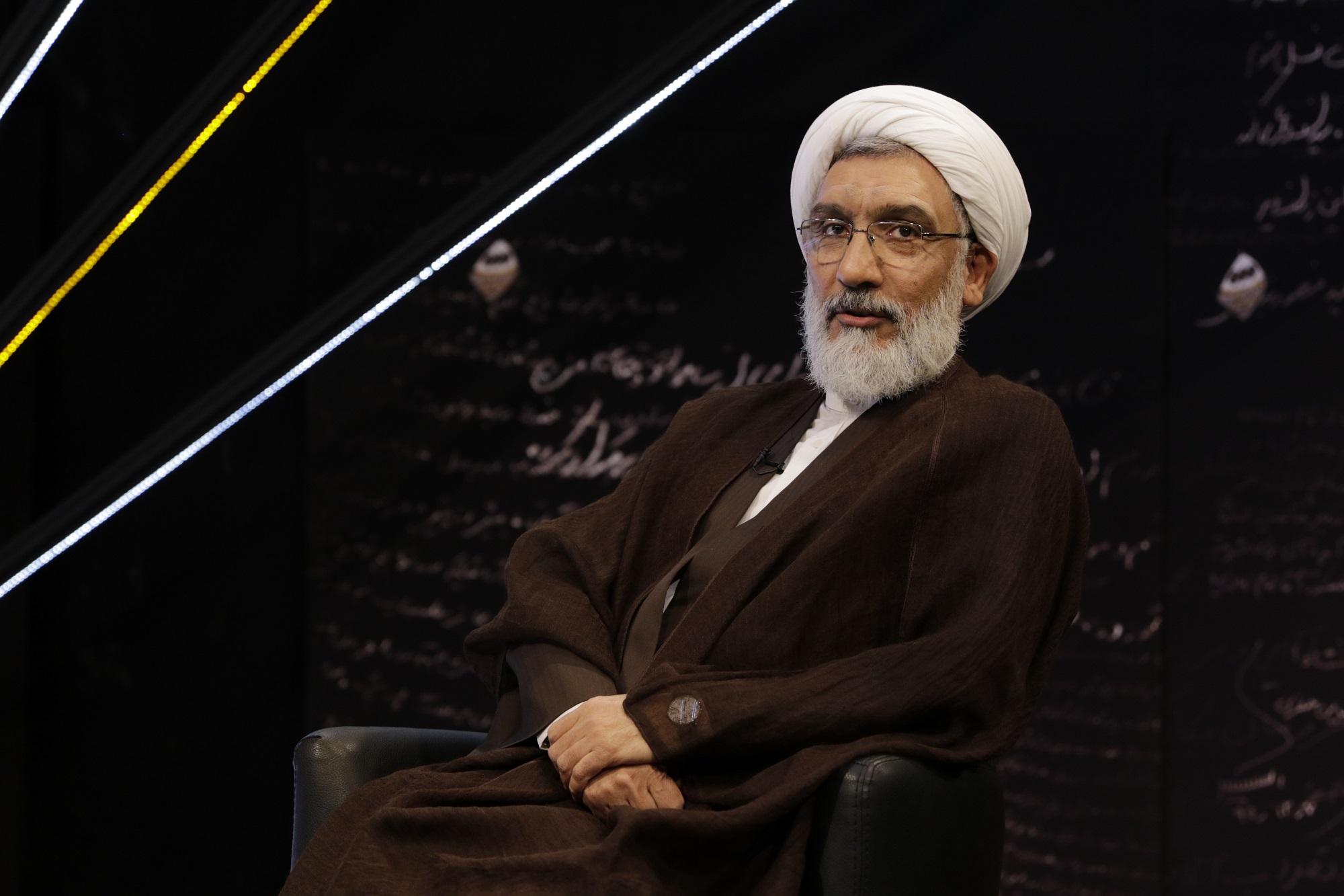 شاید نامزد انتخابات ریاست جمهوری شوم/ ماجرای دو ملاقات رسمی با صدام/ انتشار فایل صوتی جلسه ما با منتظری، خیانت به کشور بود/