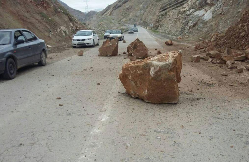 محور خاش _زاهدان مسدود شد