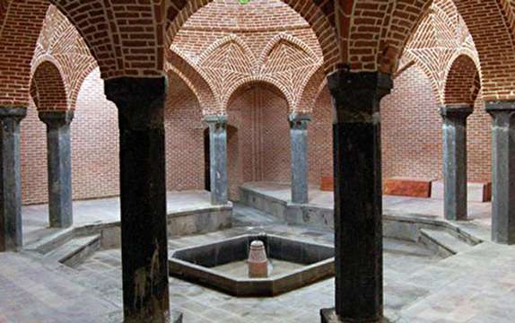 ۶۱ اثر تاریخی شهرستان سلماس در فهرست آثار ملی ثبت شده است