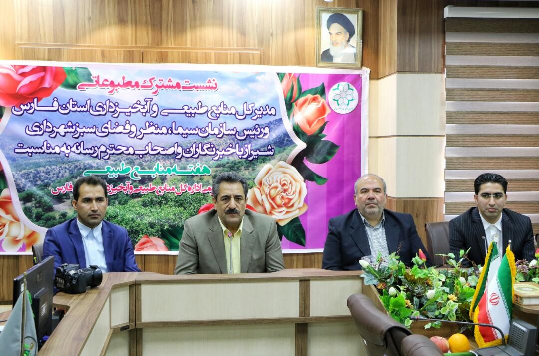 نهال کاری ۱۱ هزار هکتار از عرصه های منابع طبیعی استان فارس