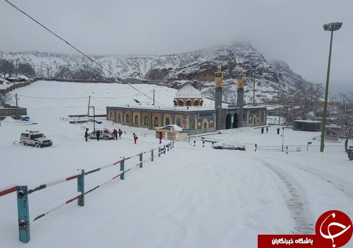نجات یکهزار و ۱۶۰ نفر گرفتار در برف و کولاک محور تاراز - چهارمحال و بختیاری