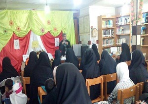همایش سبک و سیره فاطمی در روز قشر بسیج جامعه زنان در سمنان برگزار شد