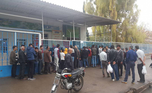 تشکیل صف طولانی برای گوشت در خوزستان