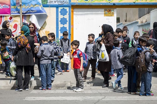 ماجرای کمک&zwnj;های اجباری اولیای دانش&zwnj;آموزان به مدارس/ گفتند یا کمک کنید یا بچه را از مدرسه ببرید! &rlm;