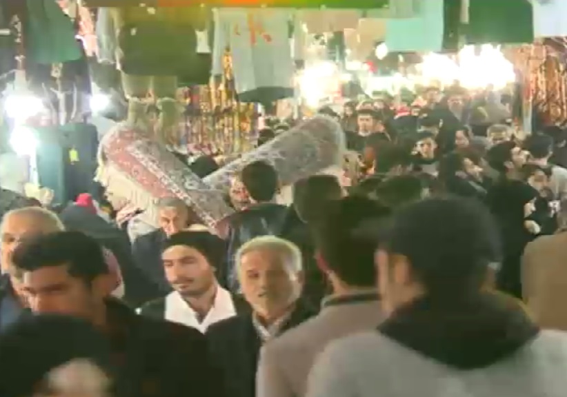 تکاپوی مردم  استان مرکزی در بازار شب عید
