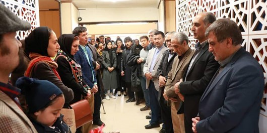 از فعالیت های فرهنگی مهاجرین افغانستان در ایران حمایت می کنیم