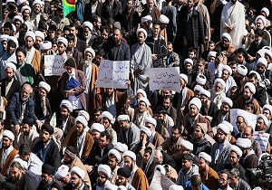 طلاب وحوزویان قمی از برگزار کنندگان اجتماع مدرسه فیضیه قم تقدیر کرد/اجتماع مدرسه فیضیه جلوه وحدت حوزه علمیه برای تحقق گام دوم انقلاب بود