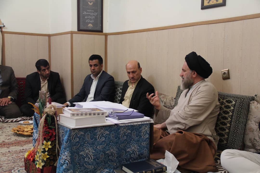 دیدار فرماندار  شهرستان شیراز با آیت&zwnj;الله ملک حسینی