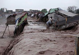 ده&zwnj;ها کشته و زخمی و تخریب صد&zwnj;ها خانه بر اثر باران سیل&zwnj;آسا در پاکستان