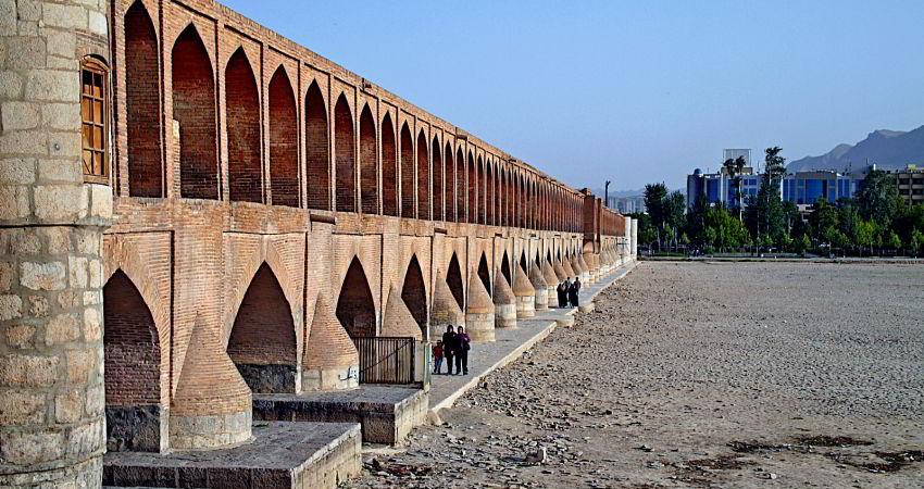 درخواست مونسان از رئیس جمهور برای فعال سازی ستاد احیای زاینده رود