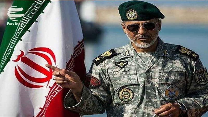 گام دوم انقلاب بر عهده جوانان است/دشمن به دنبال تغییر افکار نسل جدید انقلاب است