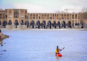 تصادف جاده قلعه شور پنج مصدوم داشت