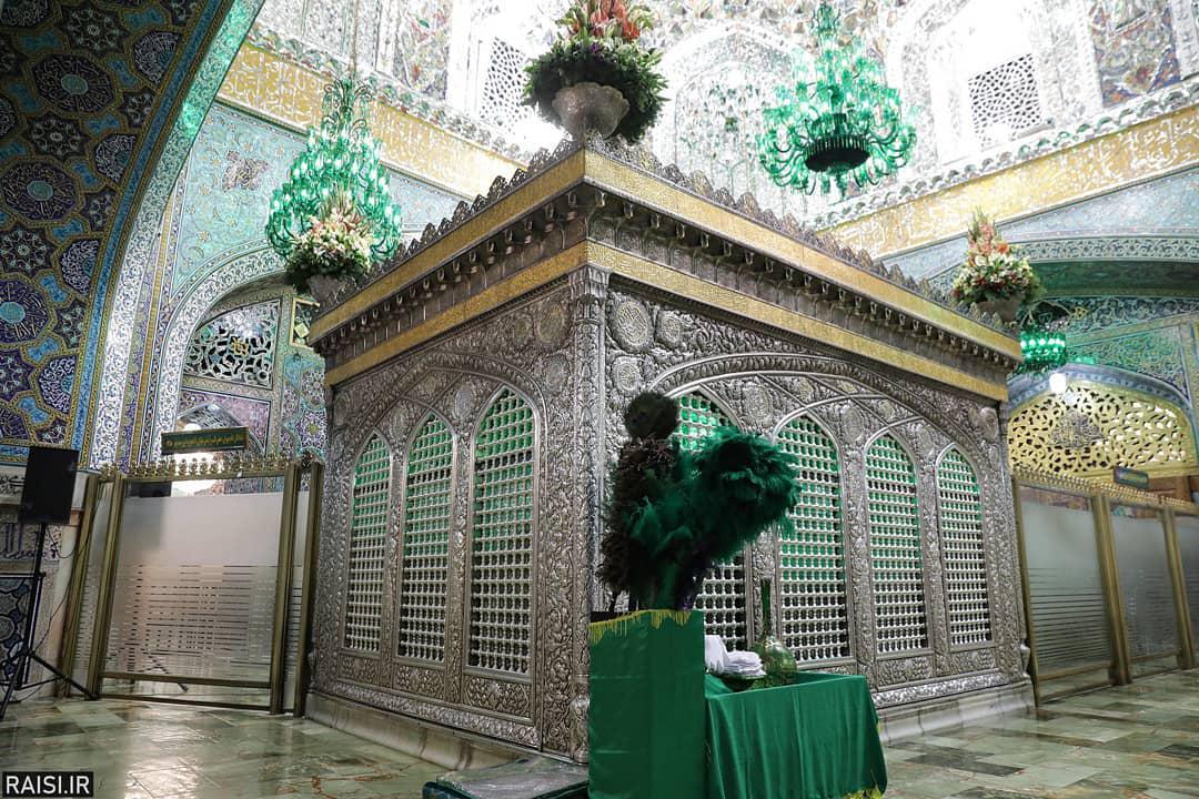 تصاویری از غبار روبی حرم مطهر امام رضا (ع) در آستانه ماه رجب