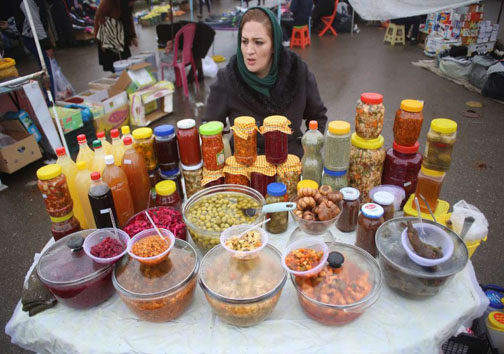 هزار رنگ سوغات در بازار&zwnj;های محلی مازندران