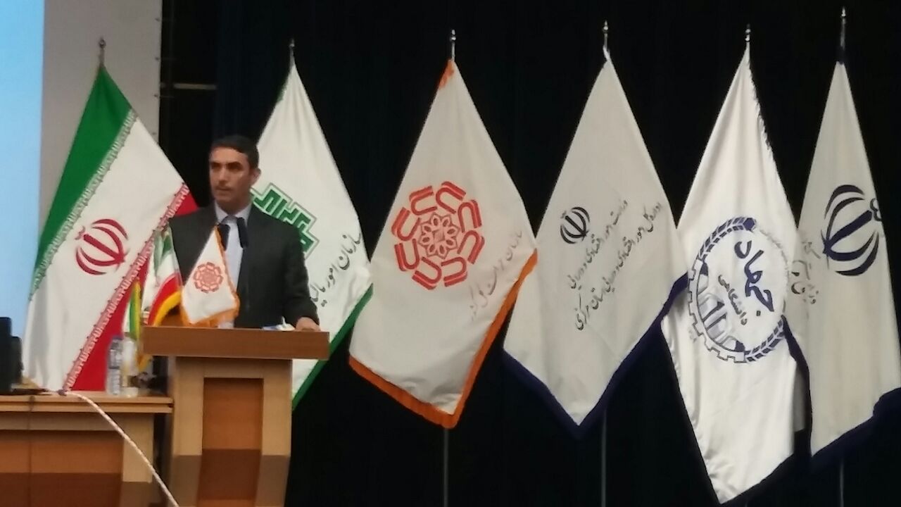 دوره آموزشی نقش محوری مدیران در اقتصاد مقاومتی با رویکرد مالیات در اراک