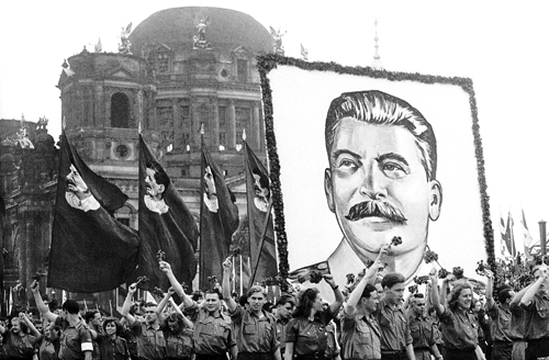 عصر استالین؛ زندگی زیر سایه تصفیه، تبعید و اعدام!
