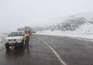 هشدار پلیس راه برای لغزندگی جاده های استان