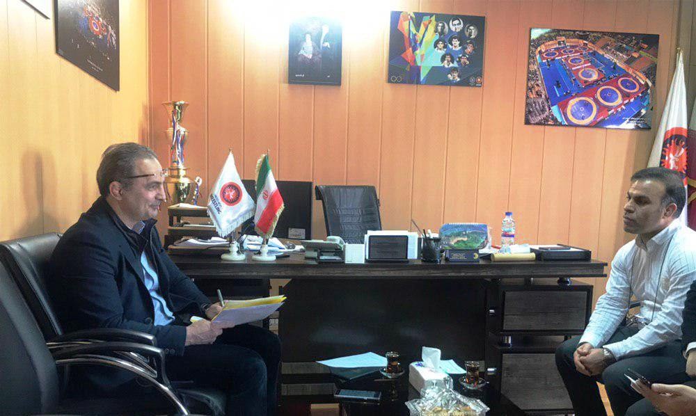 امیررضا خادم برای انتخابات ریاست فدراسیون کشتی ثبت‌نام کرد+عکس