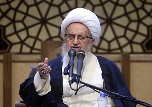 انتقاد آیت الله مکارم شیرازی از توهین به شورای عالی حوزه