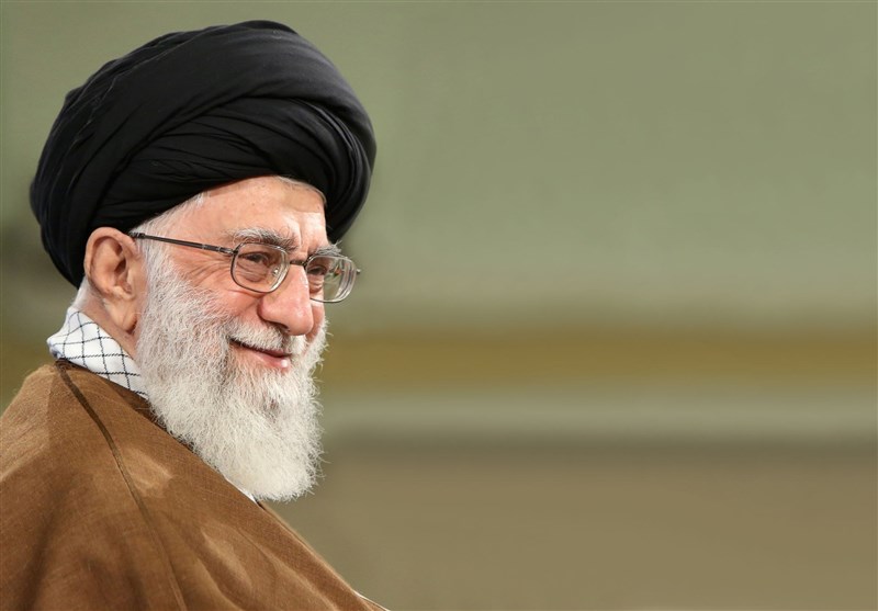 واکنش جالب رهبر انقلاب به مداحی که وقت کم آورد