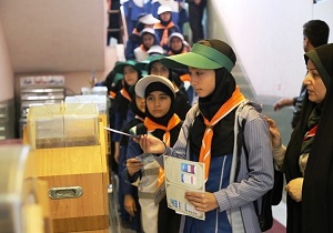 مشارکت فعال دانش‌آموزان اردبیلی در جشن نیکوکاری