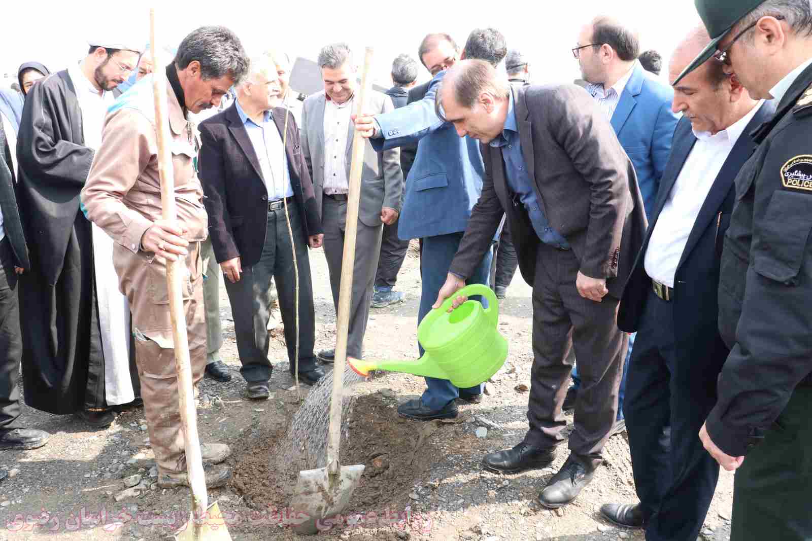 کاشت نهال فرصتی برای اثبات تعهد اجتماعی شهروندان
